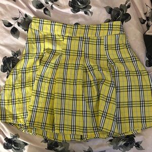 SHEIN Yellow Plaid Mini Skirt